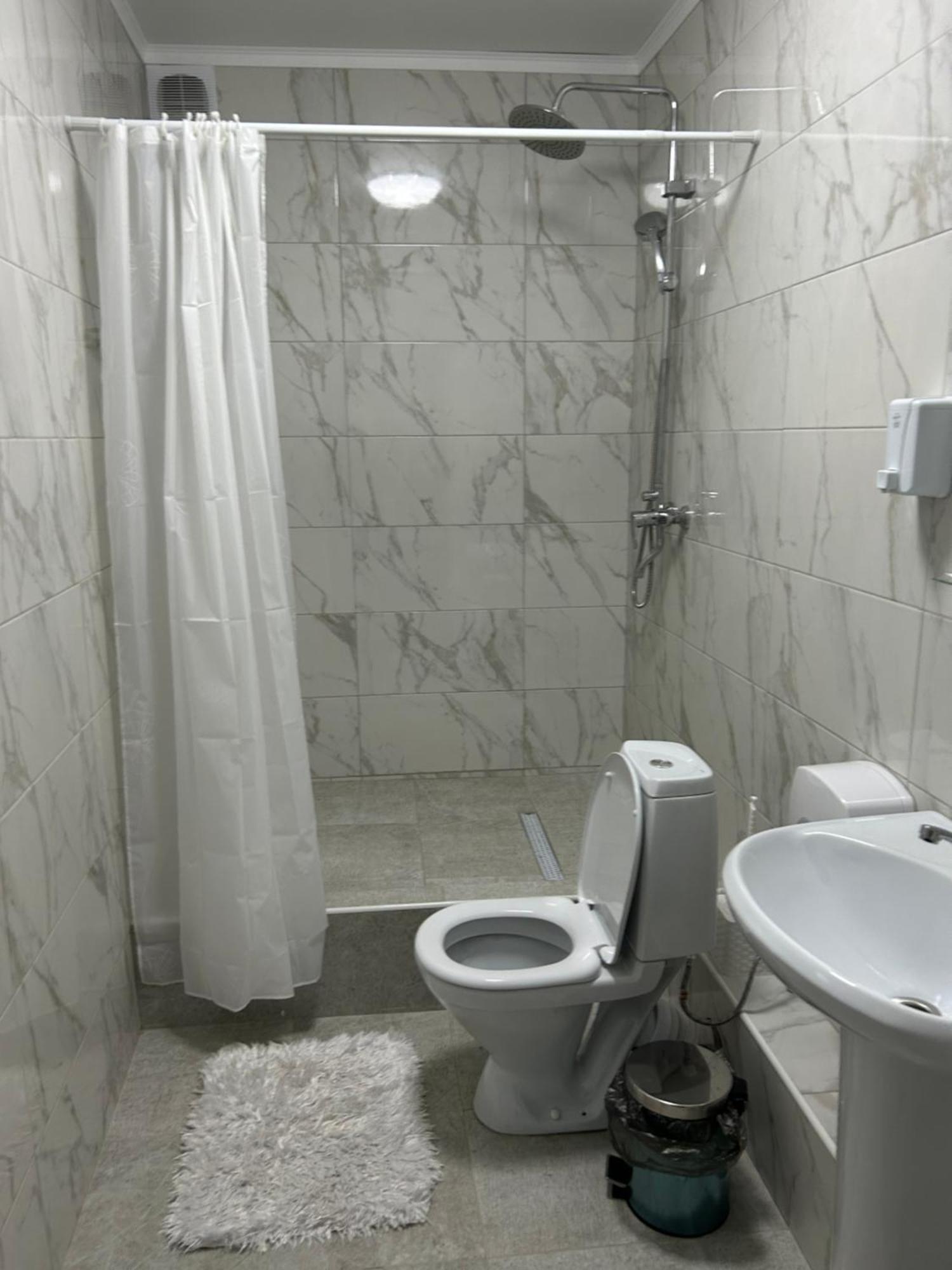 Hotel Fresh Aktobe Zewnętrze zdjęcie