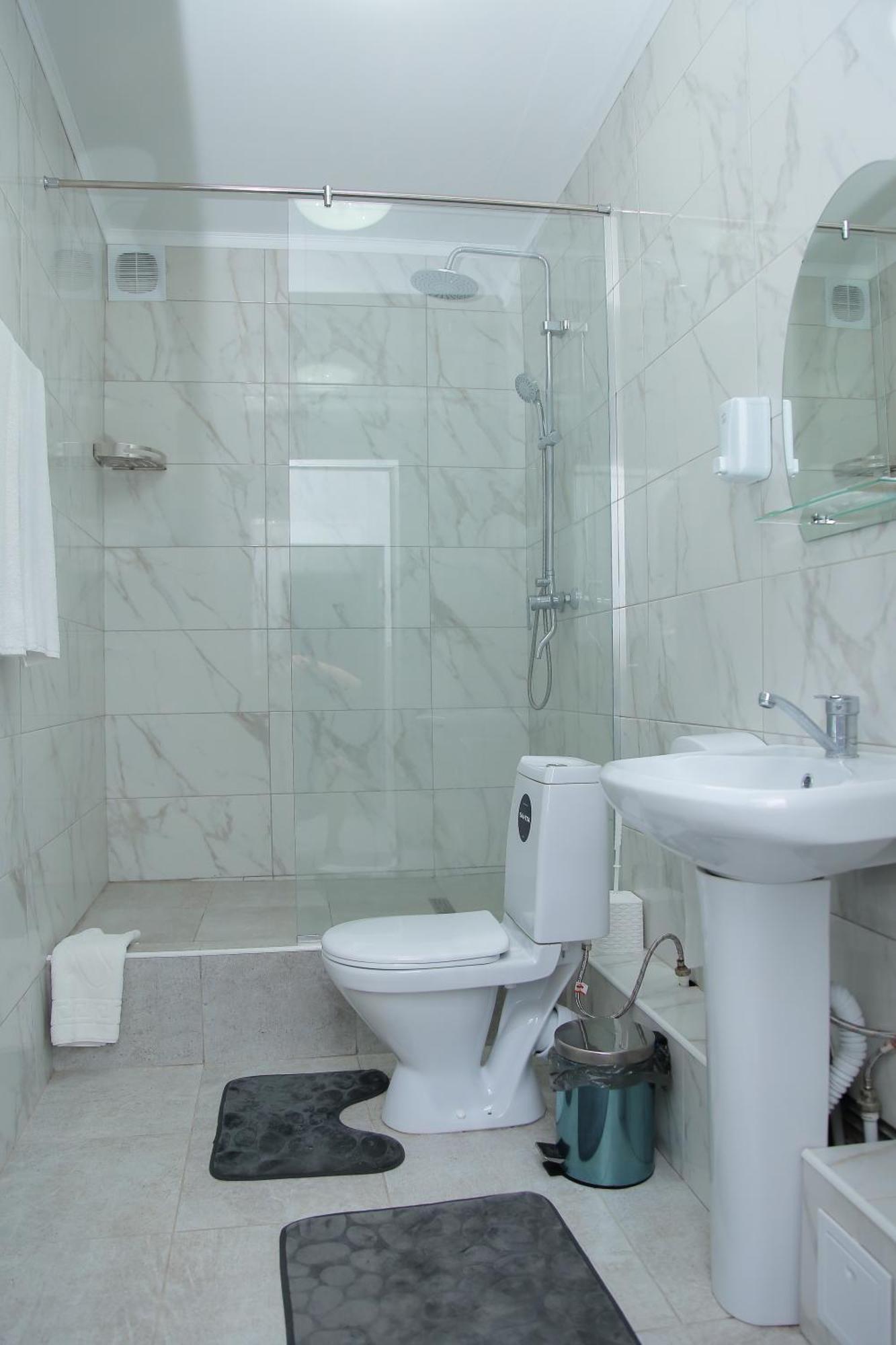 Hotel Fresh Aktobe Zewnętrze zdjęcie