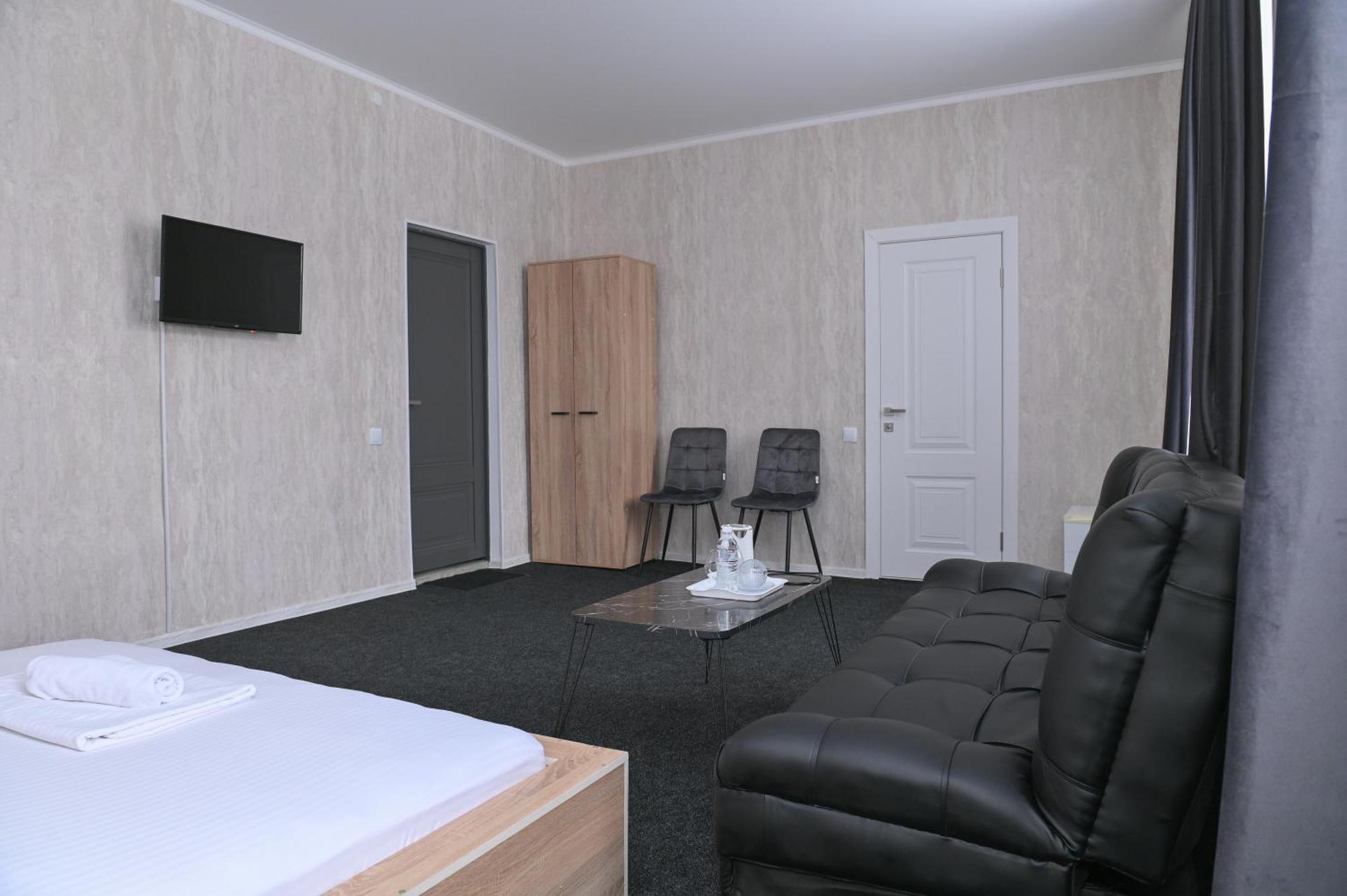 Hotel Fresh Aktobe Zewnętrze zdjęcie