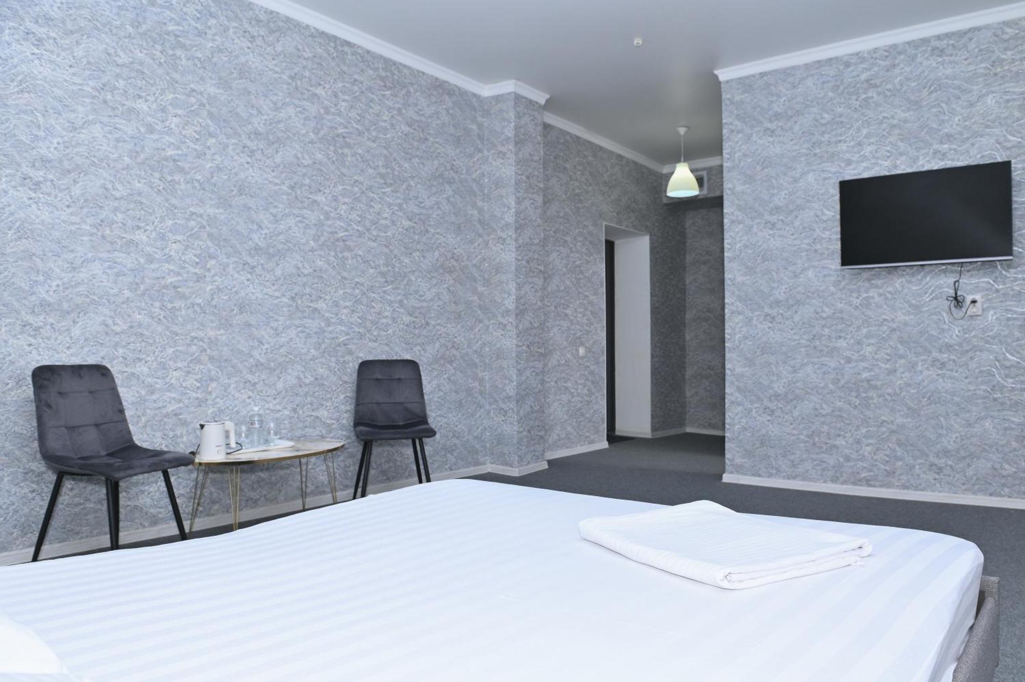 Hotel Fresh Aktobe Zewnętrze zdjęcie